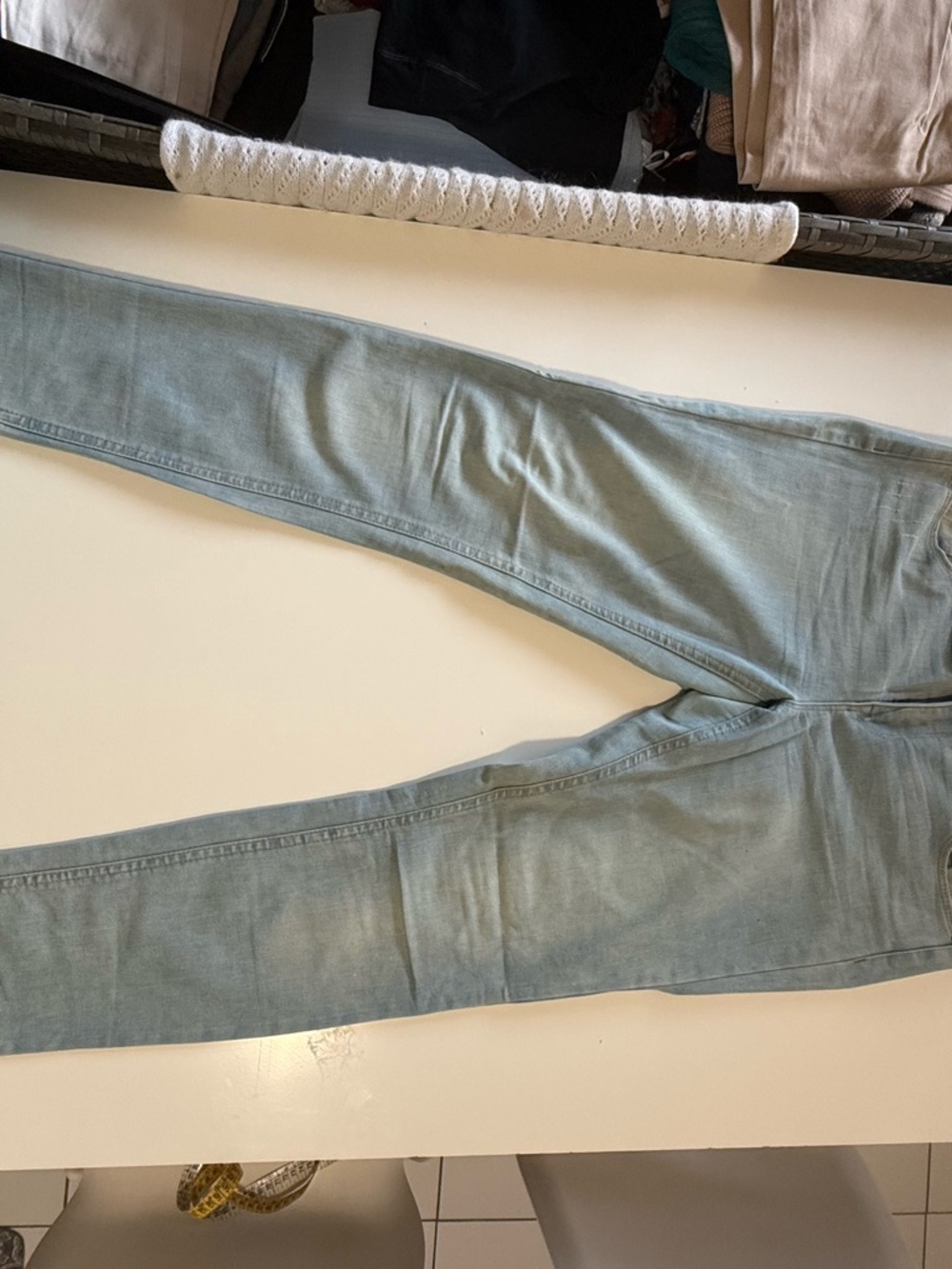 Light Wash High-Rise Skinny Jeans -Off Duty Model Aesthetic - Light Blue - Picture 2 of 9